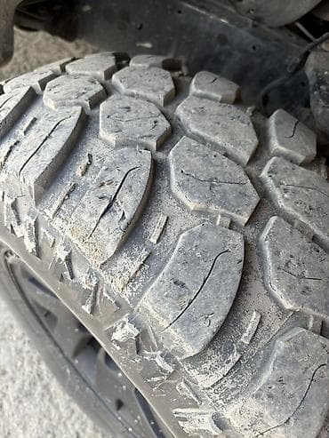 шины бу бишкек 15: Дөңгөлөктөр монтажда 285 / 75 / R 16, Комплект, Жол тандабастар (АТ/МТ), Куйма — 2
