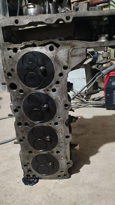 электрические мото: ГБЦ Mercedes-Benz 1995 г., 2.3 л, Б/у — 7