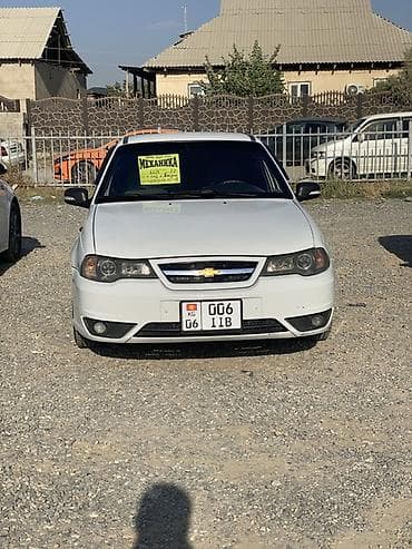Daewoo Nexia: 2012 г., 1.6 л, Механика, Газ, Седан