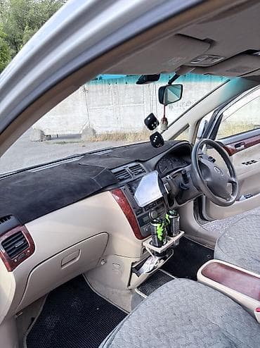 сколько стоит квадроцикл: Toyota Ipsum: 2003 г., 2.4 л, Автомат, Бензин, Минивэн — 9