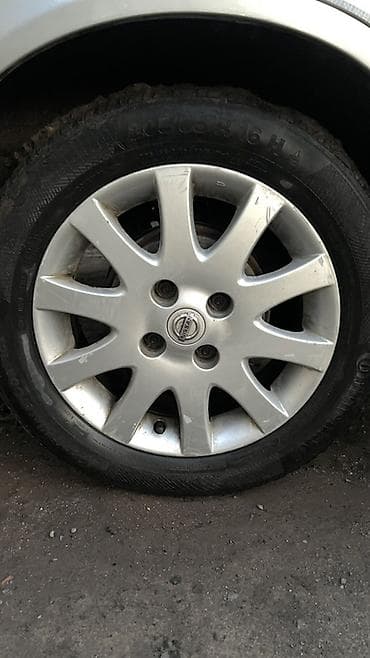 Nissan Wingroad: 2002 г., 1.6 л, Автомат, Бензин, Универсал — 5