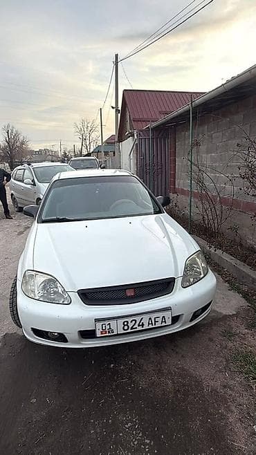 Honda Civic: 2000 г., 1.6 л, Автомат, Бензин, Седан