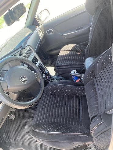 lada 2113: Седан серебристого цвета, 4 двери, кузов классической формы. Основные — 7