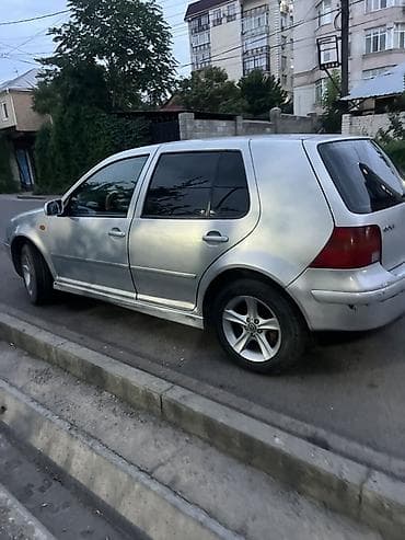 сокулуе: Volkswagen Golf: 1999 г., 1.8 л, Кол менен иштөөчү, Бензин, Хетчбек — 5