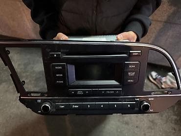 Автомобильные камеры: Штатная магнитола Hyundai/Kia (оригинал) Описание и совместимость: - — 1