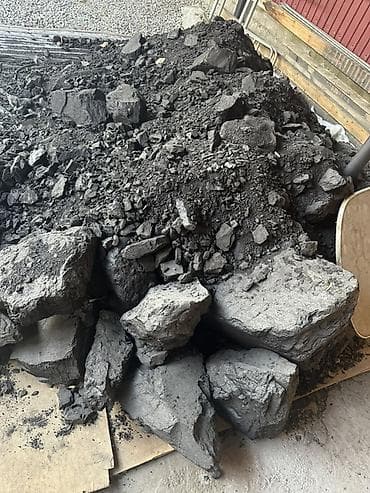 Древесный уголь: Комур сатылат 2 тонна,5000 сомдон тоннасын берем,(а так 2 тонна 300 кг — 2