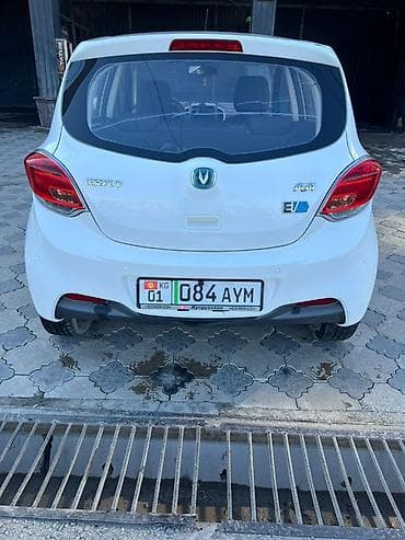 Транспорт: Changan Benni: 2017 г., Автомат, Электромобиль, Хэтчбэк — 1