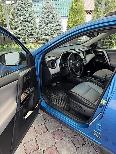 byd e7: Toyota RAV4: 2017 г., 2.5 л, Вариатор, Гибрид, Кроссовер — 1