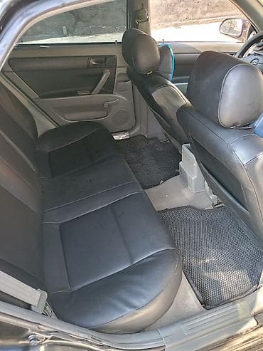 с кочкор авто: Chevrolet Lacetti: 2005 г., 1.6 л, Кол менен иштөөчү, Бензин, Седан — 4