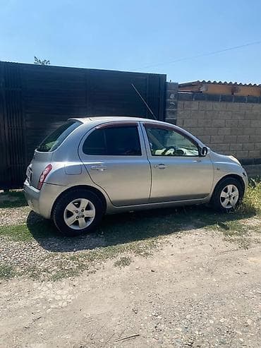 byd e6: Nissan March: 2002 г., 1.4 л, Автомат, Бензин, Хэтчбэк — 1