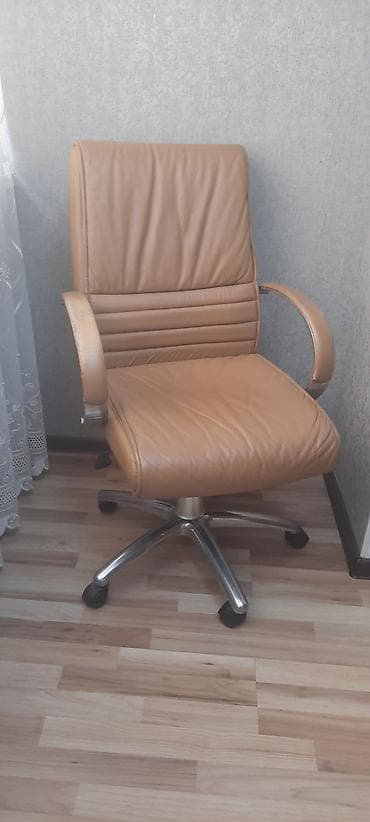 Офис креслолору: Офис креслолор, Дөңгөлөктүү, түсү - Саргыч боз, Экокожа — 2