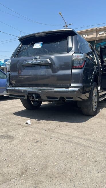 срочно продаю нужны деньги очень срочно: Toyota 4Runner: 2020 г., 4 л, Типтроник, Бензиновая, Внедорожник — 1