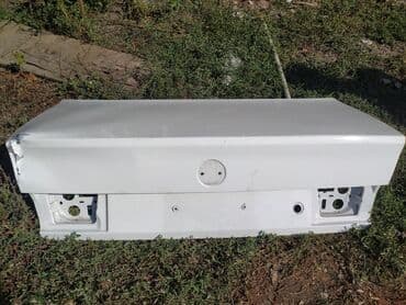 Багажниктин капкагы BMW, 1990 г., Колдонулган, Оригинал lalafo.kg да Багажниктин капкагы BMW, 1990 г., Колдонулган, Оригинал