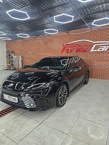Транспорт: Toyota Camry: 2026 г., 2.5 л, Автомат, Гибрид, Седан — 1