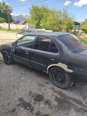 nissan cefiro 2003: Nissan Sunny: 1994 г., Автомат, Бензин, Седан — 8