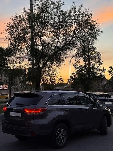 тайота хайландер 2017: Toyota Highlander: 2017 г., 3.5 л, Бензин, Кроссовер — 5