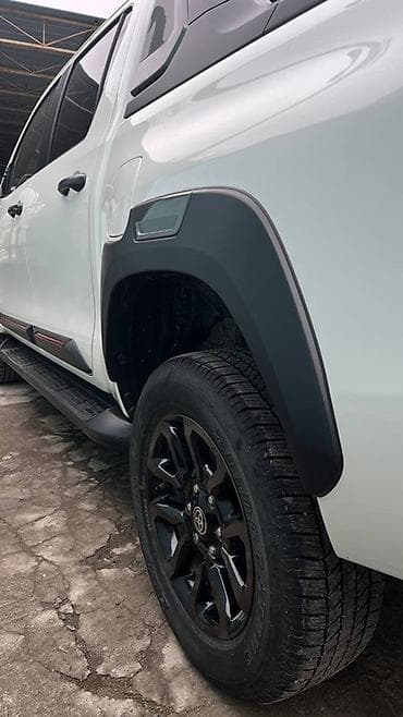 на прадо и жх: Toyota Hilux: 2022 г., 4 л, Автомат, Бензин, Пикап — 7