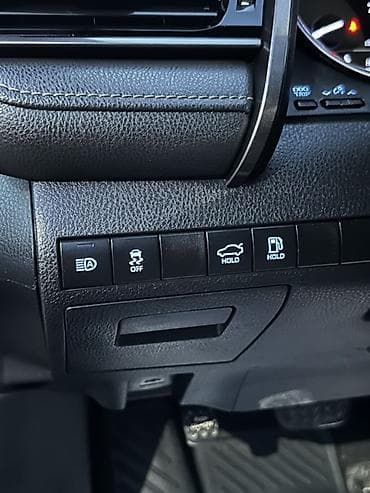 торг: Toyota Camry: 2020 г., 2.5 л, Автомат, Бензин, Седан — 7