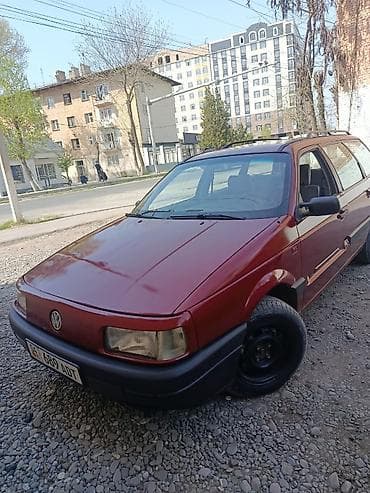 Volkswagen Passat Variant: 1990 г., Универсал