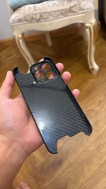 крышка титан: Продаю чехол на iPhone 15 pro max, выполнен полностью из карбона — 1