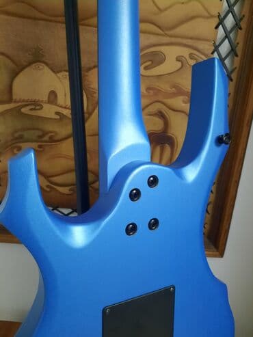 рок: Электрогитара НОВАЯ 🎸!!! с модерновым дизайном типа "Warlock", НН — 4
