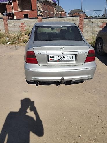 Opel Vectra: 2001 г., 2.2 л, Автомат, Бензин, Седан — 3