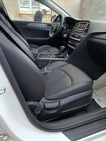 Транспорт: Hyundai Sonata: 2021 г., 2 л, Автомат, Газ, Седан — 9