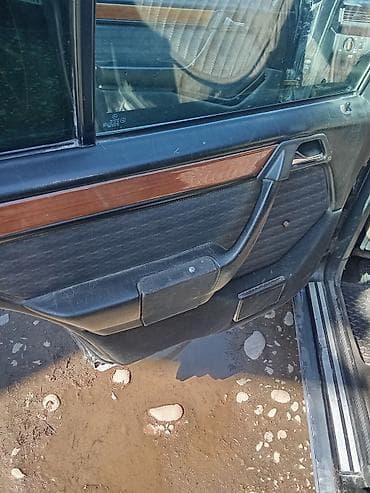 серс 124: Mercedes-Benz W124: 1993 г., 2 л, Ручные, Дизель, Универсал — 9