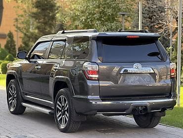 сидение на ниву: Toyota 4Runner: 2022 г., 4 л, Автомат, Бензин, Внедорожник — 5