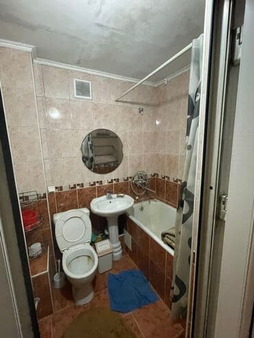 купить коммерческое помещение в бишкеке: 5 и более комнат, 100 м², 104 серия, 1 этаж, Старый ремонт — 10