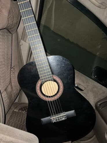 ямаха акустика: Классическая акустическая гитара 4/4, черный глянцевый корпус. - Тип — 2