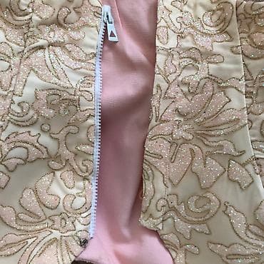 Личные вещи: Платье на выпускной, шилось на заказ. Очень красивое,юбка и верх — 4