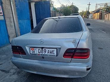 м 102: Mercedes-Benz E-Class: 2002 г., 2.2 л, Механика, Дизель, Седан — 3