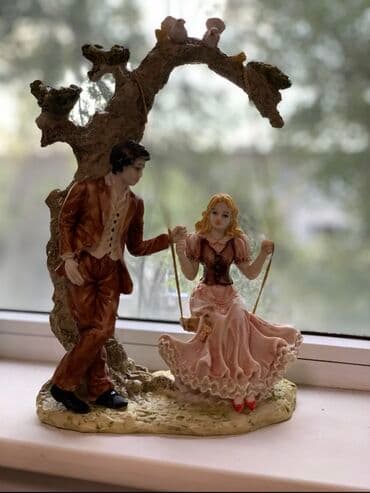 рисую портреты: Статуэтка Новая !!!
Привезли из Лондона
НЕ ФАРФОР!!! — 2