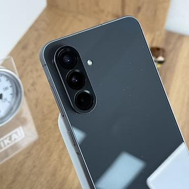 айон ай 60: Samsung Galaxy A56 5G, Б/у, 128 ГБ, цвет - Черный, 2 SIM — 2