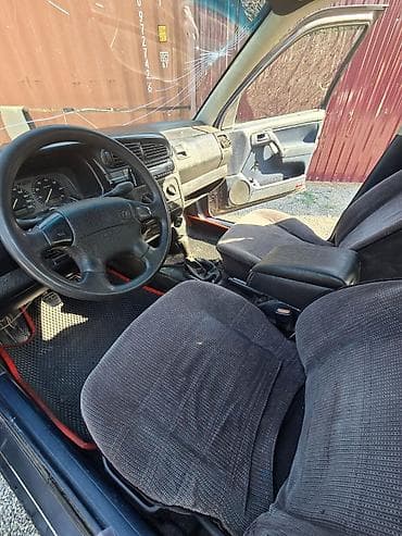 daewoo matiz 2012: Volkswagen Vento: 1993 г., Механика, Седан — 5