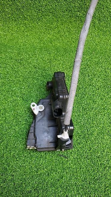 Сальники: Бмв Е46 передний правый замок, в рабочем состоянии, без дефектов, в — 4