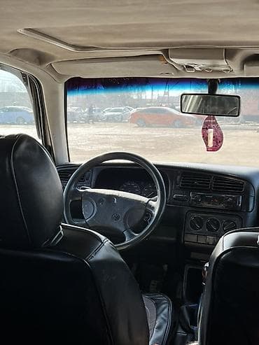 volkswagen vento авто: Volkswagen Golf: 1994 г., 1.8 л, Механика, Бензин, Хэтчбэк — 8