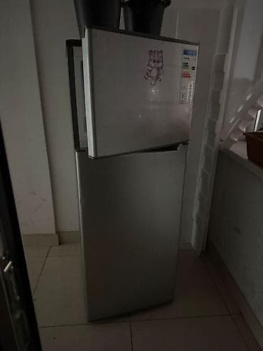 усилитель с колонками: Холодильник Avest, Двухкамерный — 3