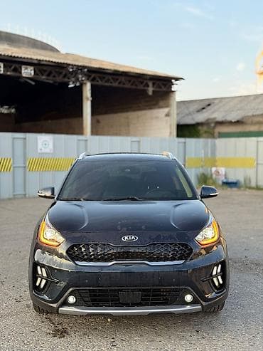 гольф контри: Kia Niro: 2020 г., 1.6 л, Робот, Гибрид, Кроссовер — 1
