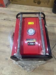 Генераторы: Бензиновый генератор HONDA AV6500 Основные характеристики по фото: - — 4