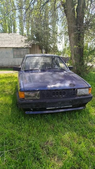 Продажа авто: Audi 80: 1985 г., Седан — 9