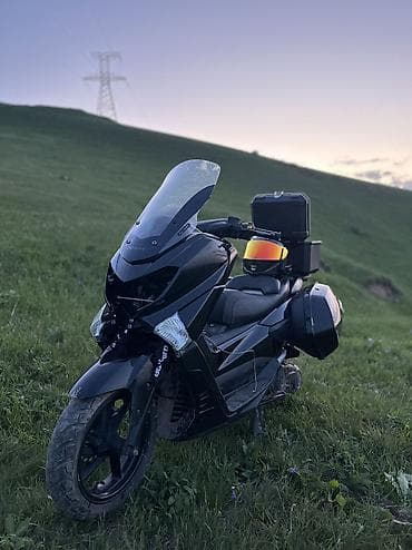 Скутеры: Макси-скутер Yamaha, 180 куб. см, Бензин, Б/у — 2