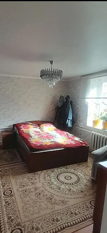 сдаю токмок: 62 м², 4 комнаты, Забор, огорожен — 7