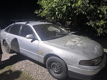 Mazda 626: 1993 г., Механика, Бензин, Седан