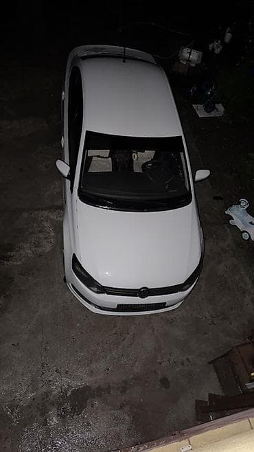 домик авто: Volkswagen Polo: 2014 г., Автомат, Бензин, Седан — 3