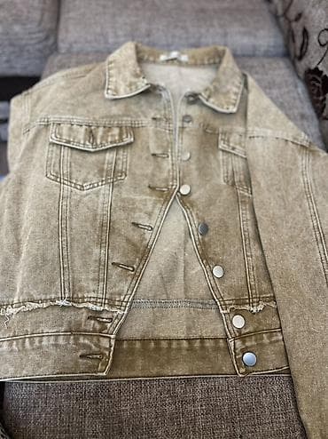 phillip plein: Джинсовая куртка - Универсальный оттенок под базовые образы, Подойдёт — 1