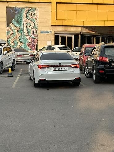 highlander 2012: Toyota Avalon: 2018 г., 2.5 л, Вариатор, Гибрид, Седан — 6