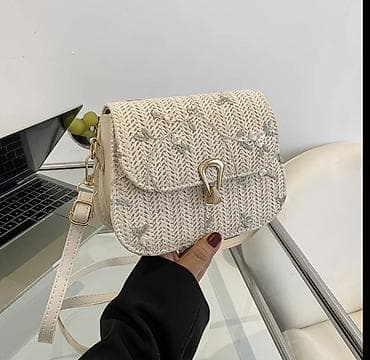 сумка для бани: Компактная женская сумка через плечо в светло-бежевом оттенке — 2