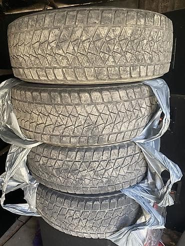 65: Шины 225 / R 17, Зима, Б/у, Комплект, Bridgestone — 2